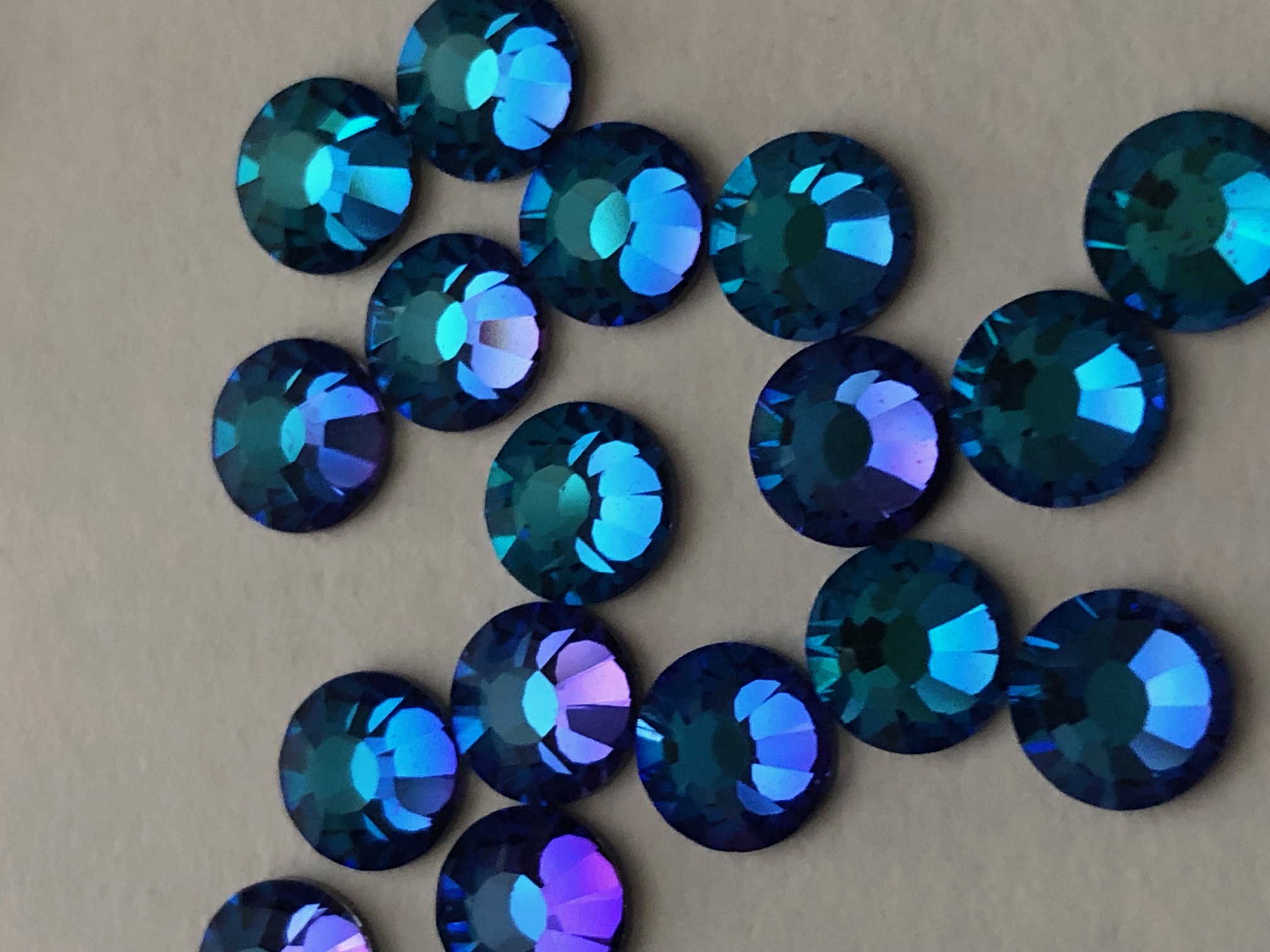 72 pieces 20ss BERMUDA BLUE Preciosa Maxima Rhinestones